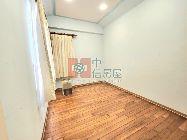 秀岡山莊書香庭院別墅☆大台北華城☆青山鎮康橋小學