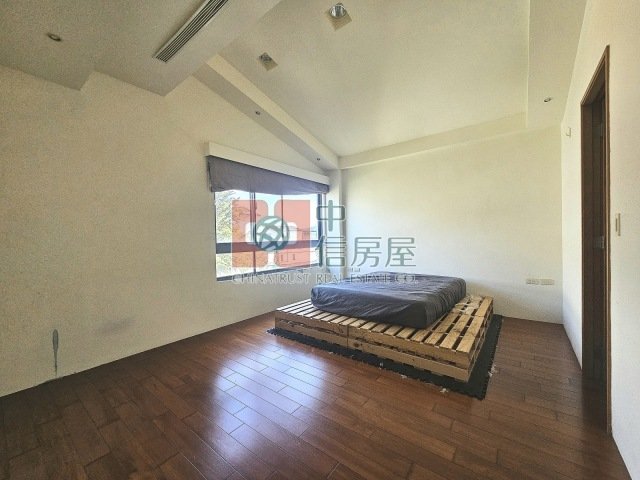 秀岡陽光區庭園別墅☆大台北華城☆秀岡山莊康橋學校