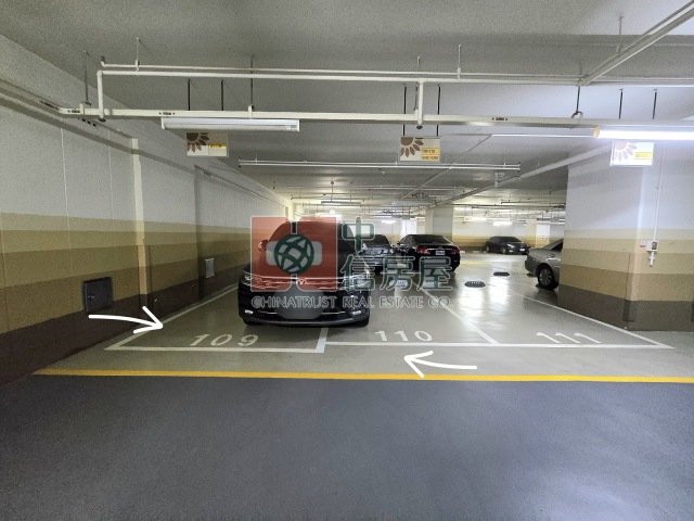 新莊冠德鼎峰高樓坡平雙車位