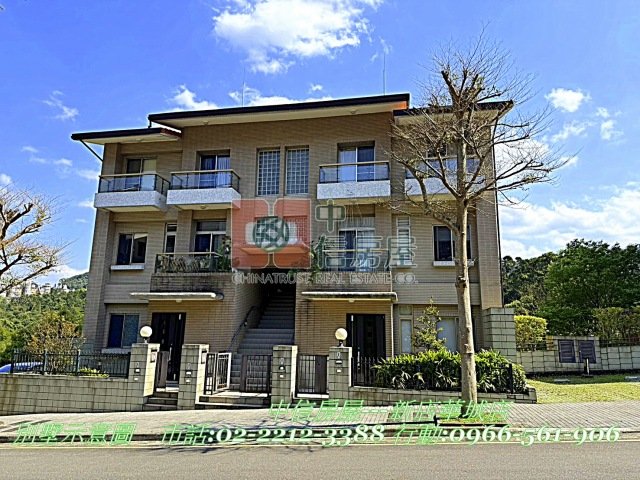 青山鎮二期四季區邊間別墅☆大台北華城☆康橋小學