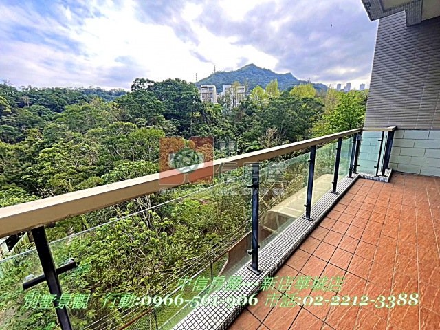 青山鎮二期四季區邊間別墅☆大台北華城☆康橋小學