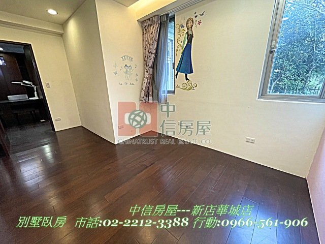 青山鎮二期四季區邊間別墅☆大台北華城☆康橋小學