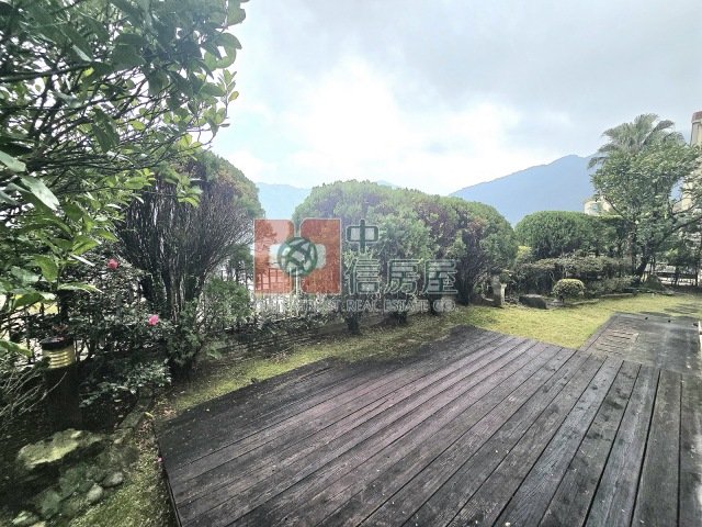 秀岡山莊雅緻平走別墅☆台北華城☆青山鎮康橋小學
