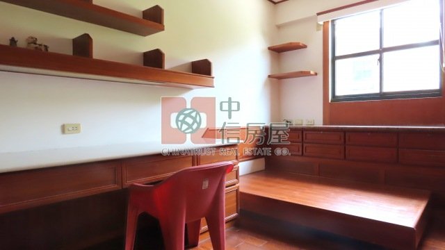 青山鎮連棟別墅☆大台北華城☆康橋小學