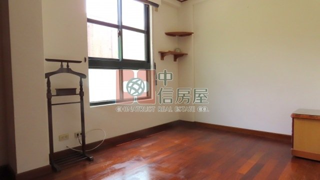 青山鎮連棟別墅☆大台北華城☆康橋小學