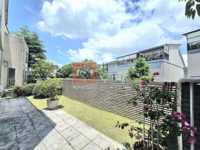 秀岡陽光區別墅-格局方正三房+車庫平面車位