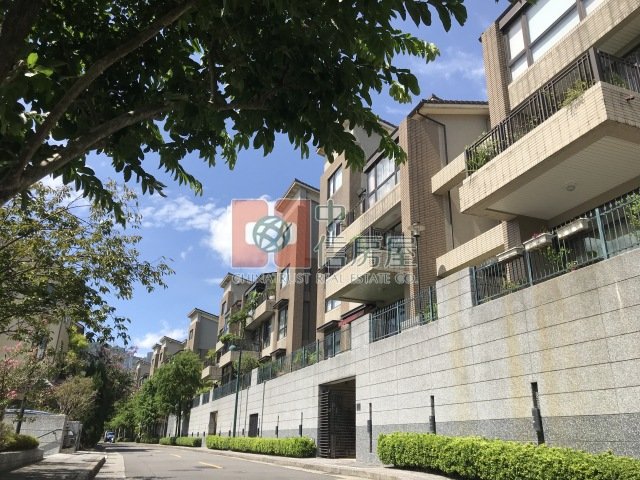 優質青山鎮電梯大庭院超值必看好房
