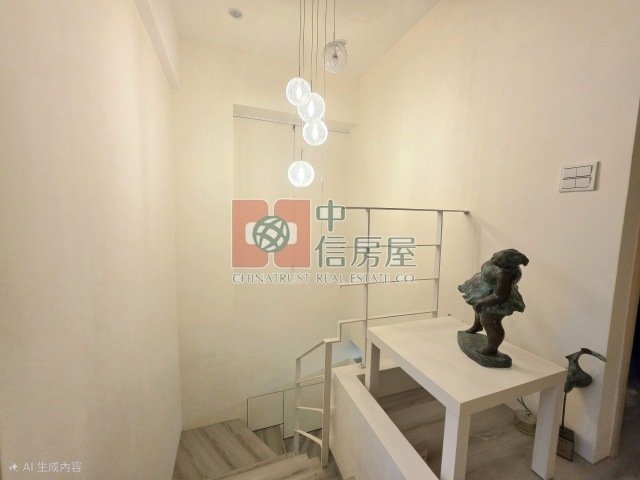 七張捷運｜建國路生活圈｜13樓景觀戶｜機能成熟鬧中取靜